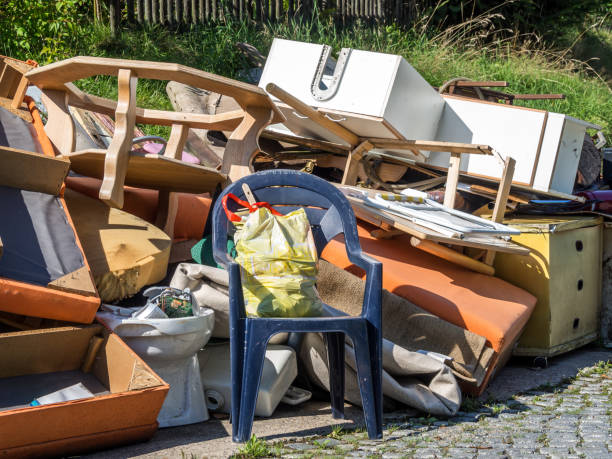 Best Yard Cleanup Services  in Hartford, IL